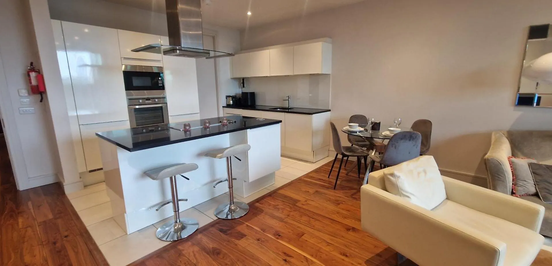 Appartamento Slick & Stylish - Large 1Bd In Heart Of Cork City Irlanda