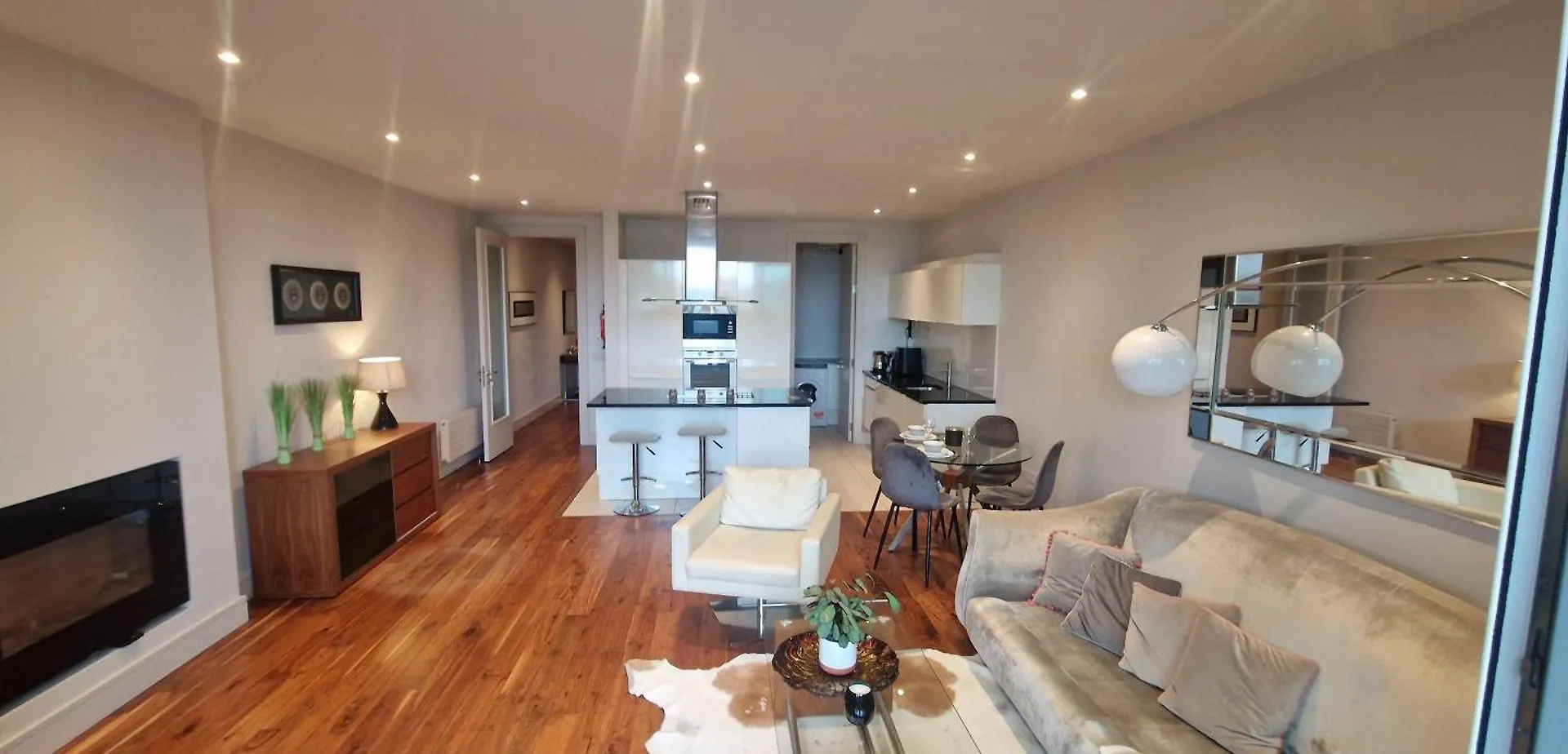 Slick & Stylish - Large 1Bd In Heart Of Cork City