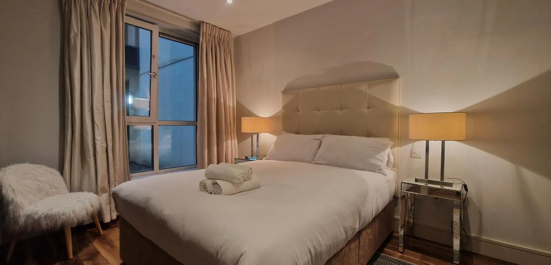 Slick & Stylish - Large 1Bd In Heart Of Cork City