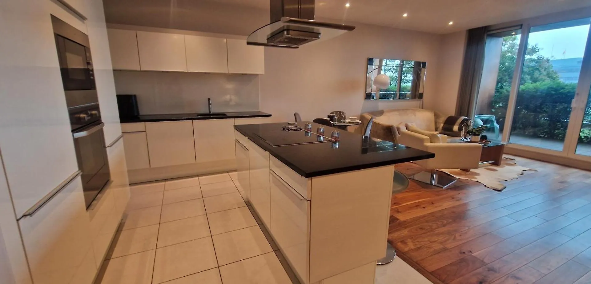 Appartamento Slick & Stylish - Large 1Bd In Heart Of Cork City