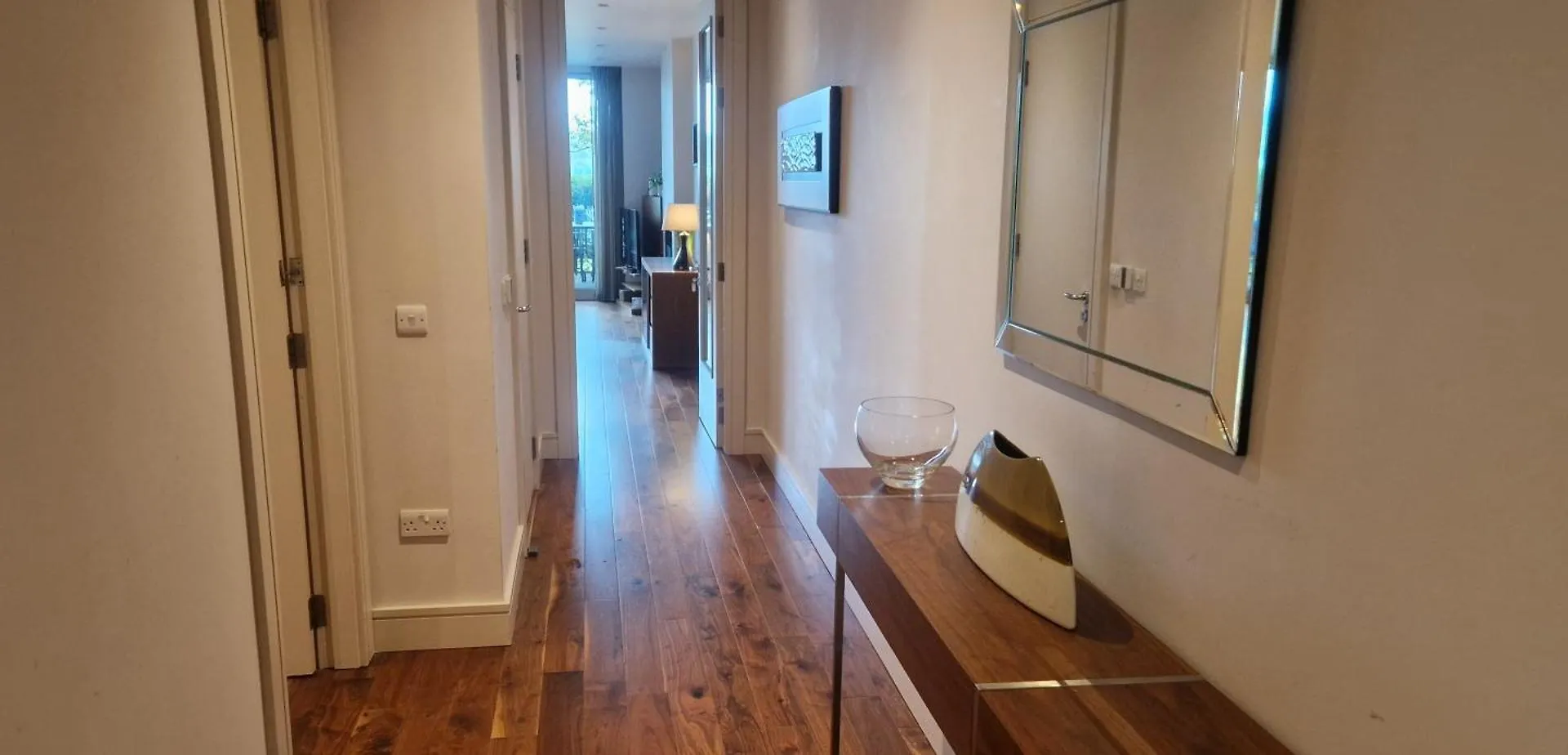 Appartamento Slick & Stylish - Large 1Bd In Heart Of Cork City